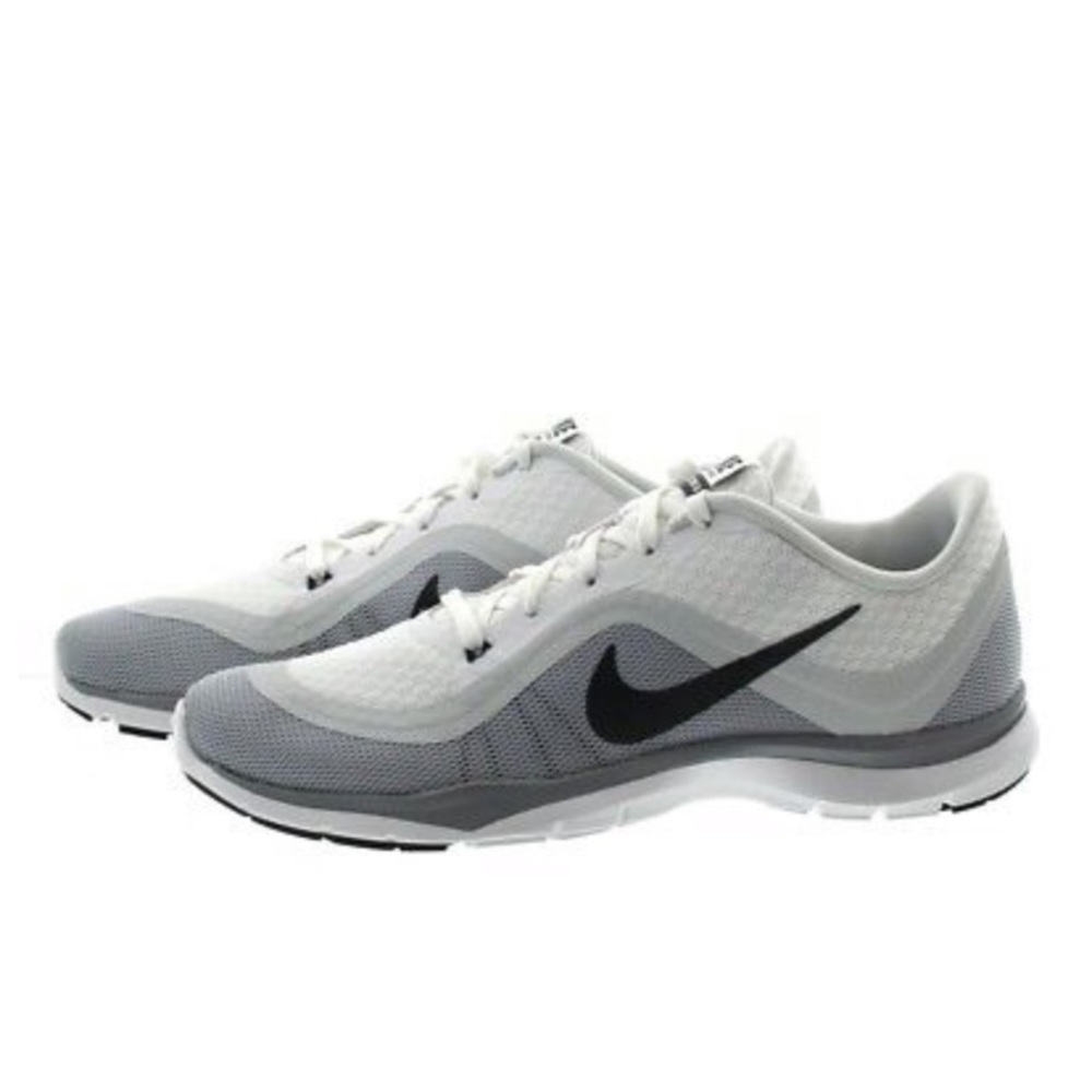 Like-new Nike Flex Training sneakers